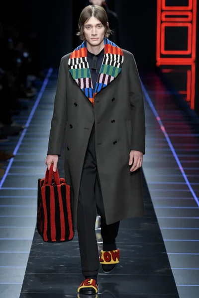 Look 40